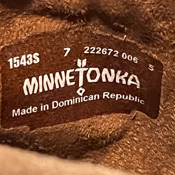 Minnetonka suede fringe boots - Picture 7 of 8